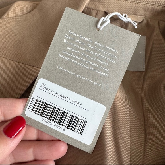 NWT! Everlane Oversized The ’80s Blazer - Color: Ash Brown - Picture 4 of 11